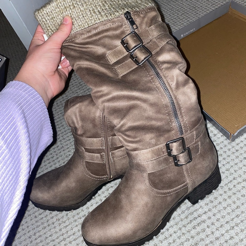 Brand New Zip-up Boots